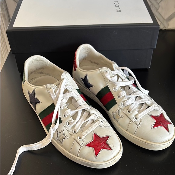 Gucci Shoes - Gucci White Athletic Shoes with Red and Blue Stars